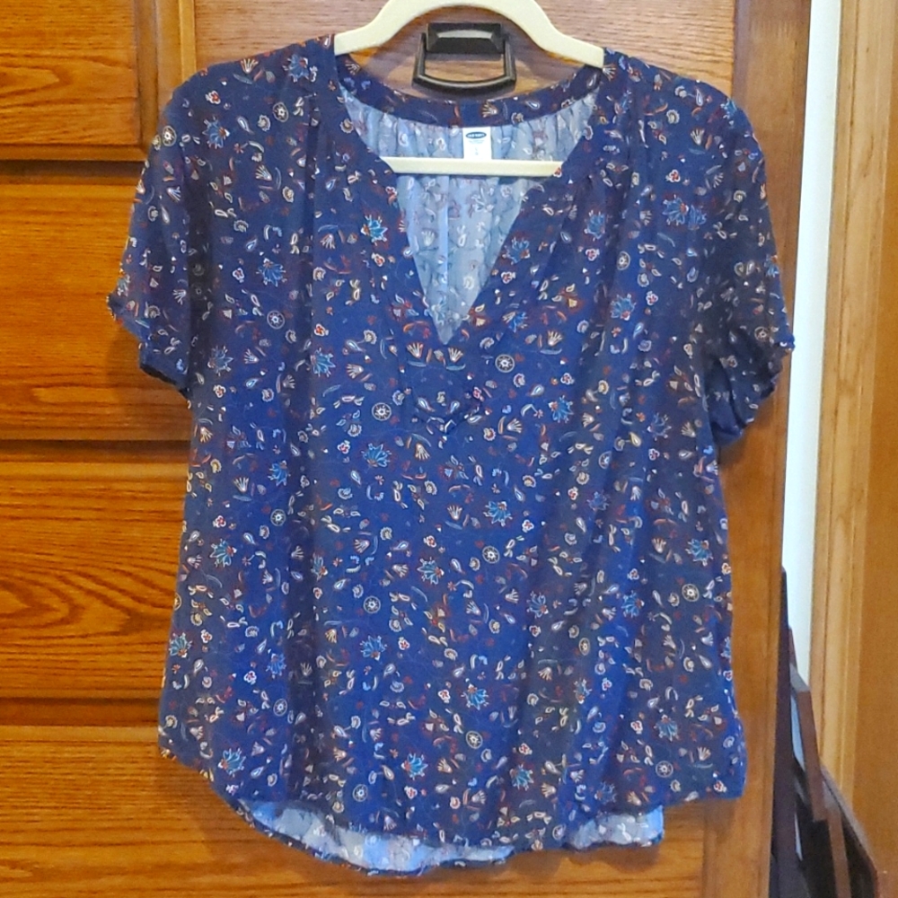 Old Navy top